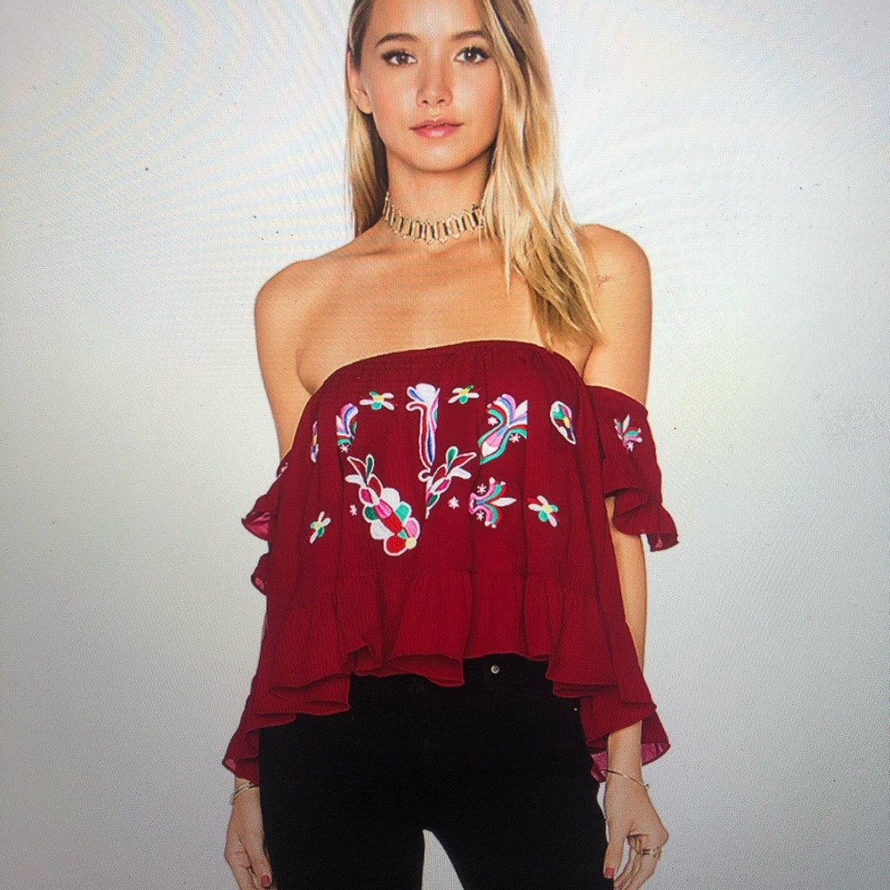 Va Va by Joy Han Embroidered Top